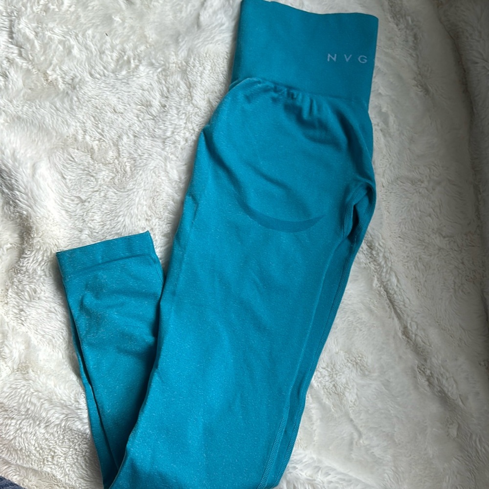 Caribbean contour seamless nvgtn leggings